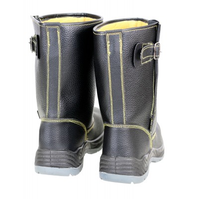 Сапоги " Профи" с металлоподноском Сапоги " Профи" с металлоподноском